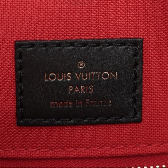 Louis Vuitton Monogram Giant Reverse On The Go MM - Tan & Brown M45321 - Picture 11 of 12